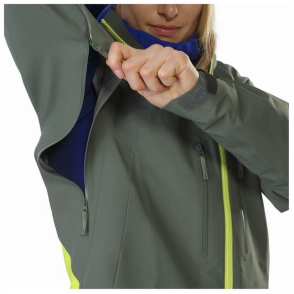 Arc'teryx Sentinel LT GoreTex Shell Jacket - Women's Large - Picture 3 of 11